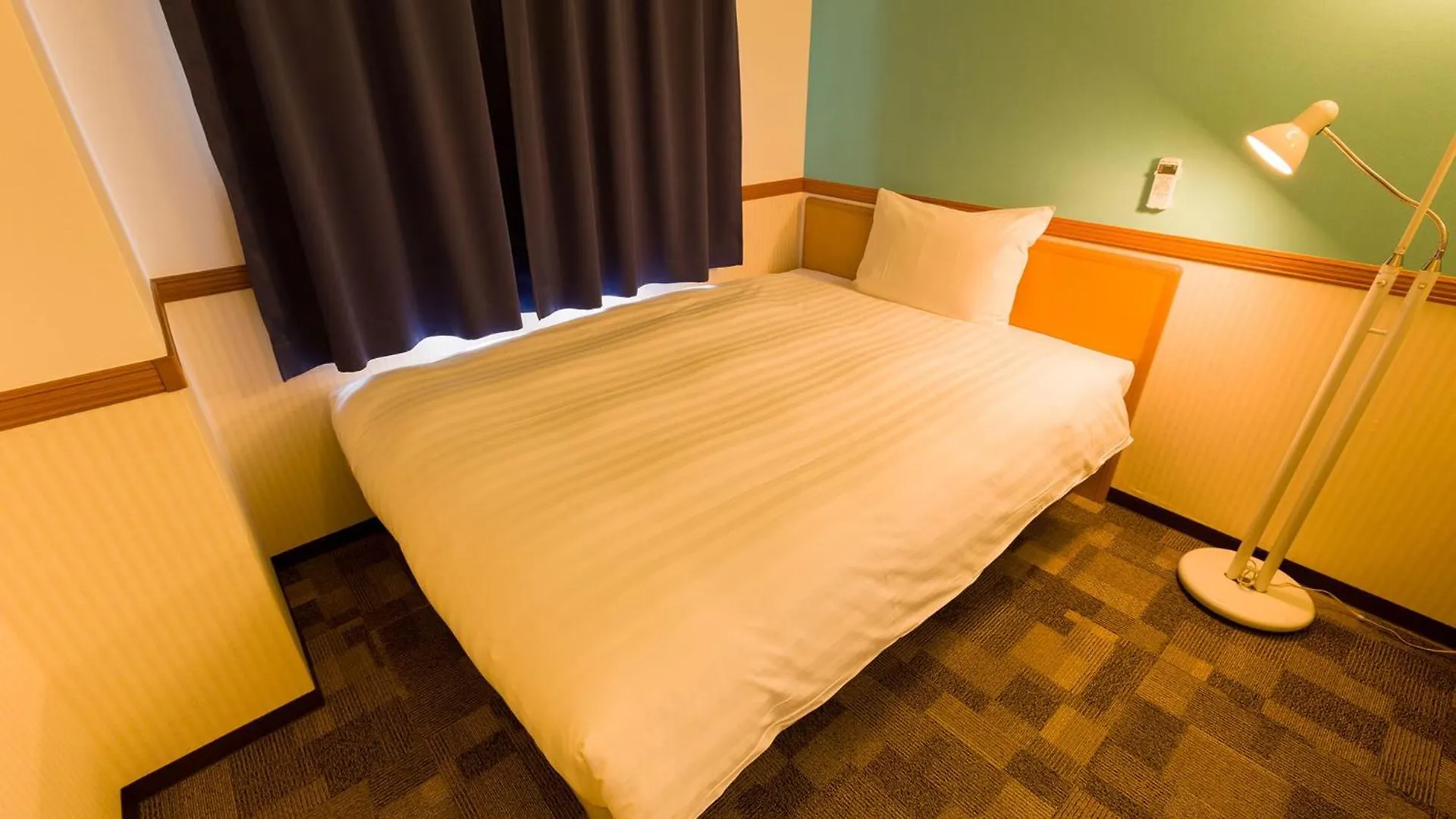 Toyoko Inn Yokohama Stadium Mae No 2