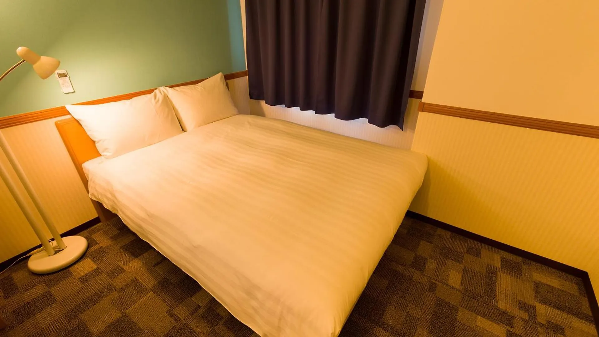 Hotel Toyoko Inn Yokohama Stadium Mae No 2